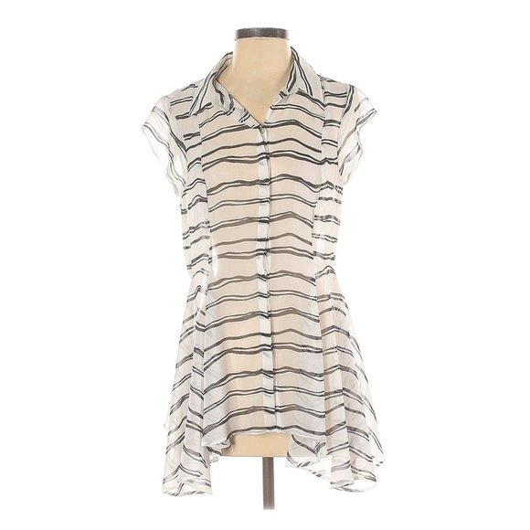 ANTHROPOLOGIE Top - Picture 4 of 9